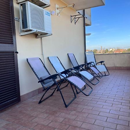 Fco Airport - Casa Di Febo Apartment Fiumicino Bagian luar foto