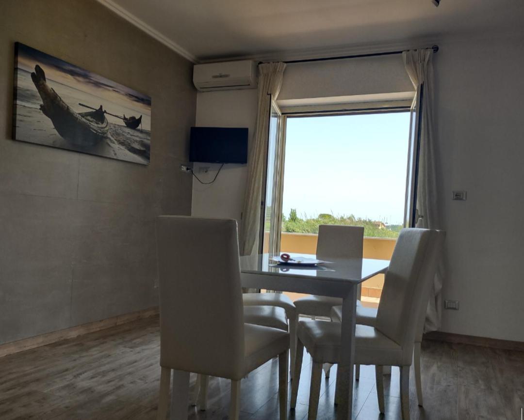 Fco Airport - Casa Di Febo Apartment Fiumicino Bagian luar foto